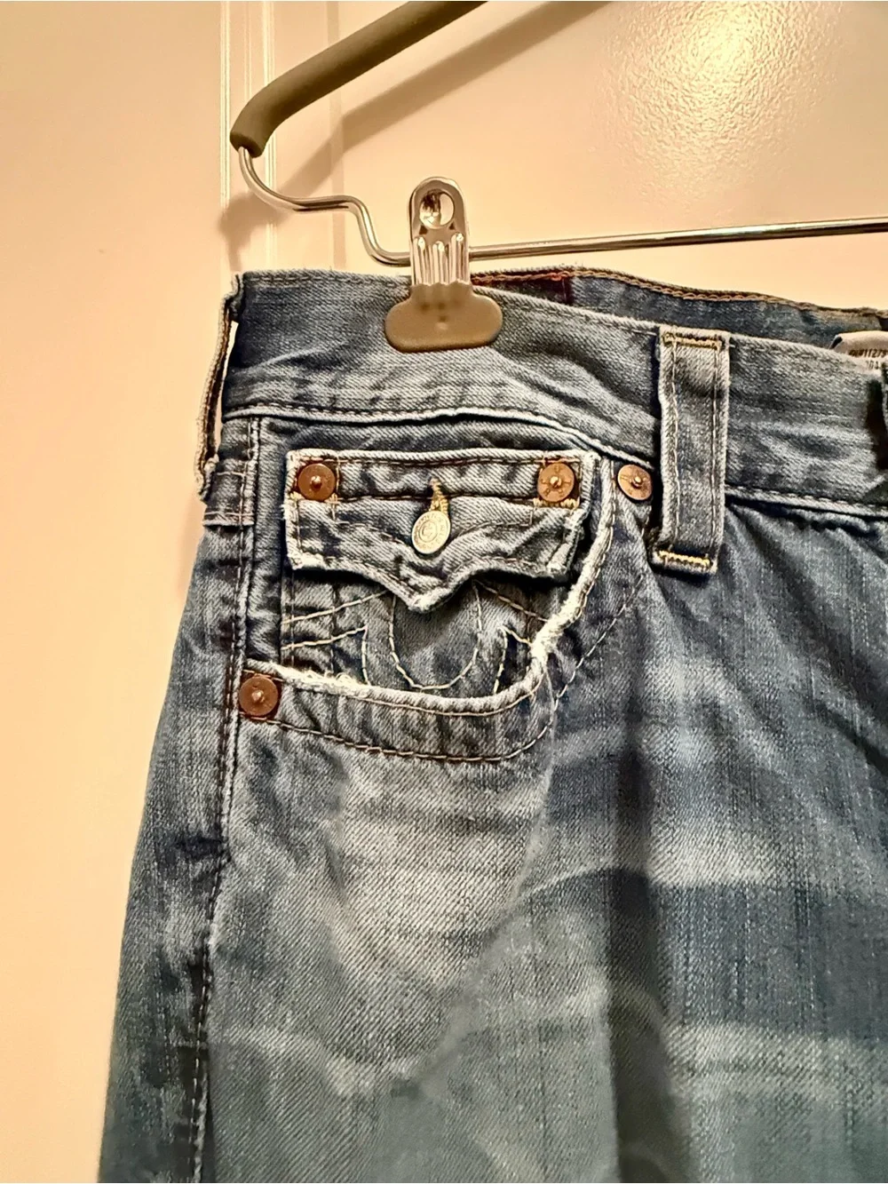 True Religion Men’s Blue Bootcut Jeans with Signature Back Pockets